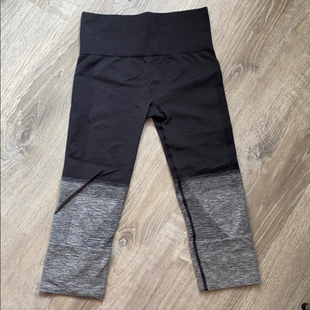 lululemon cropped leggings